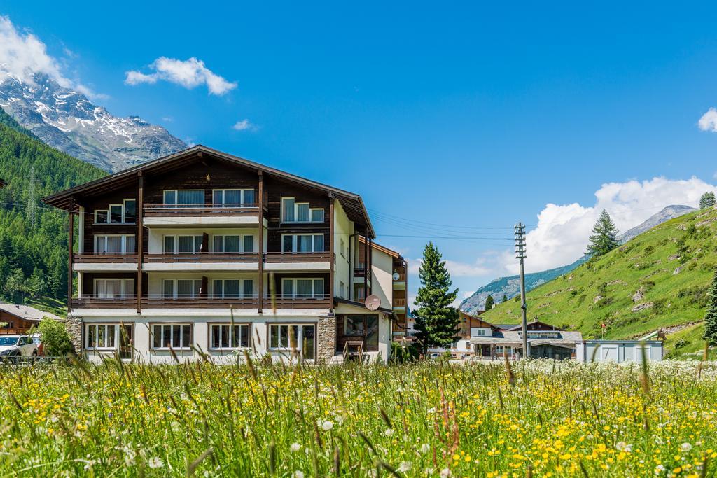 Apartments Atlas Saas-Grund Ruang foto