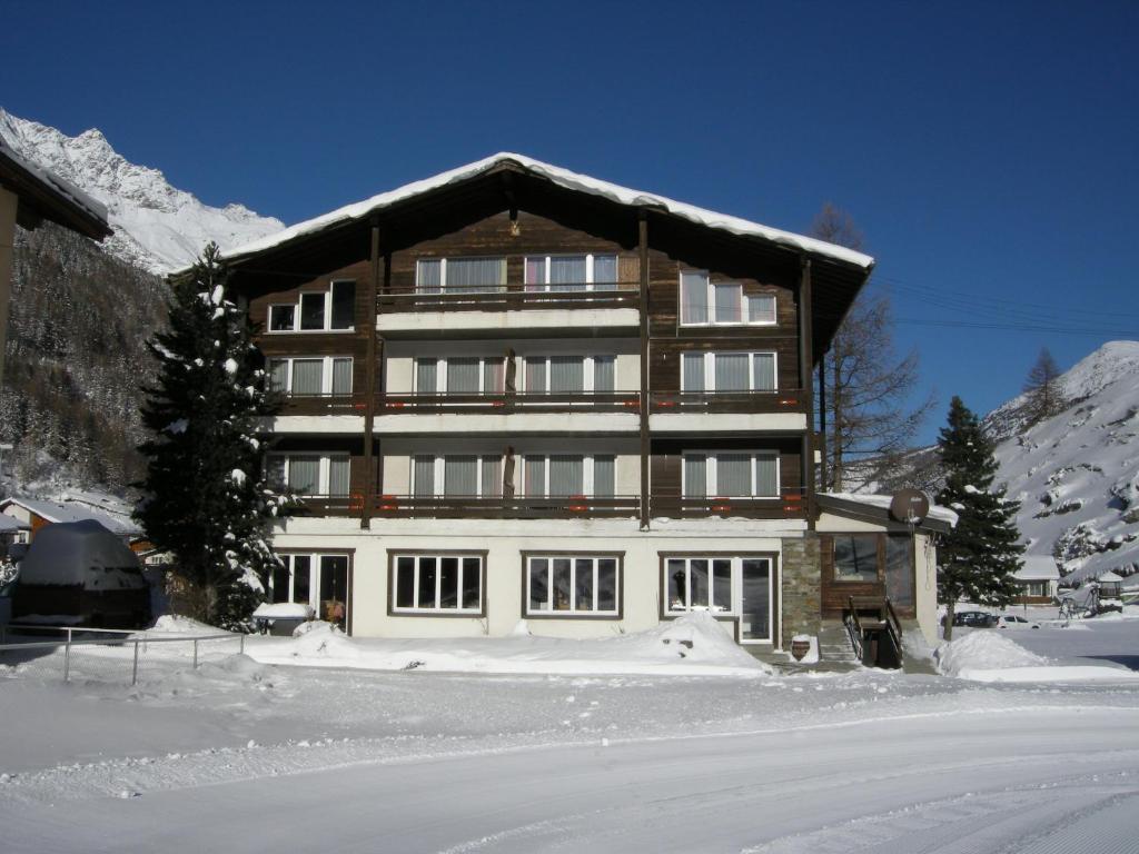 Apartments Atlas Saas-Grund Bagian luar foto